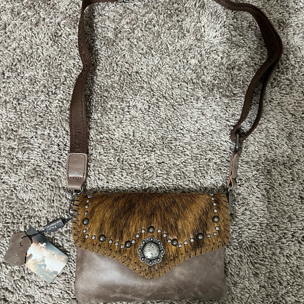 Montana West crossbody NWT